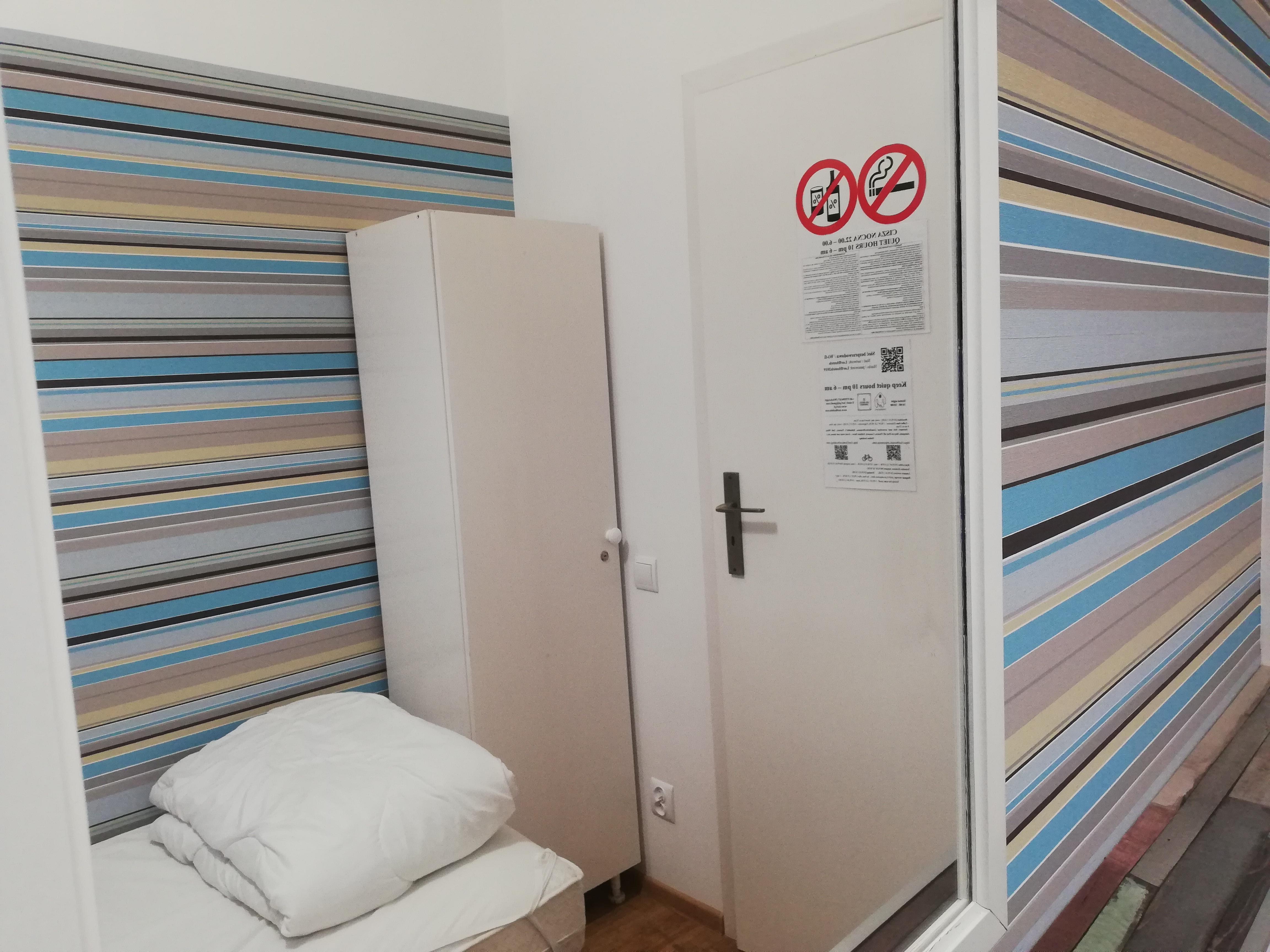 Lorf Hostel&coffee Хостел Краків