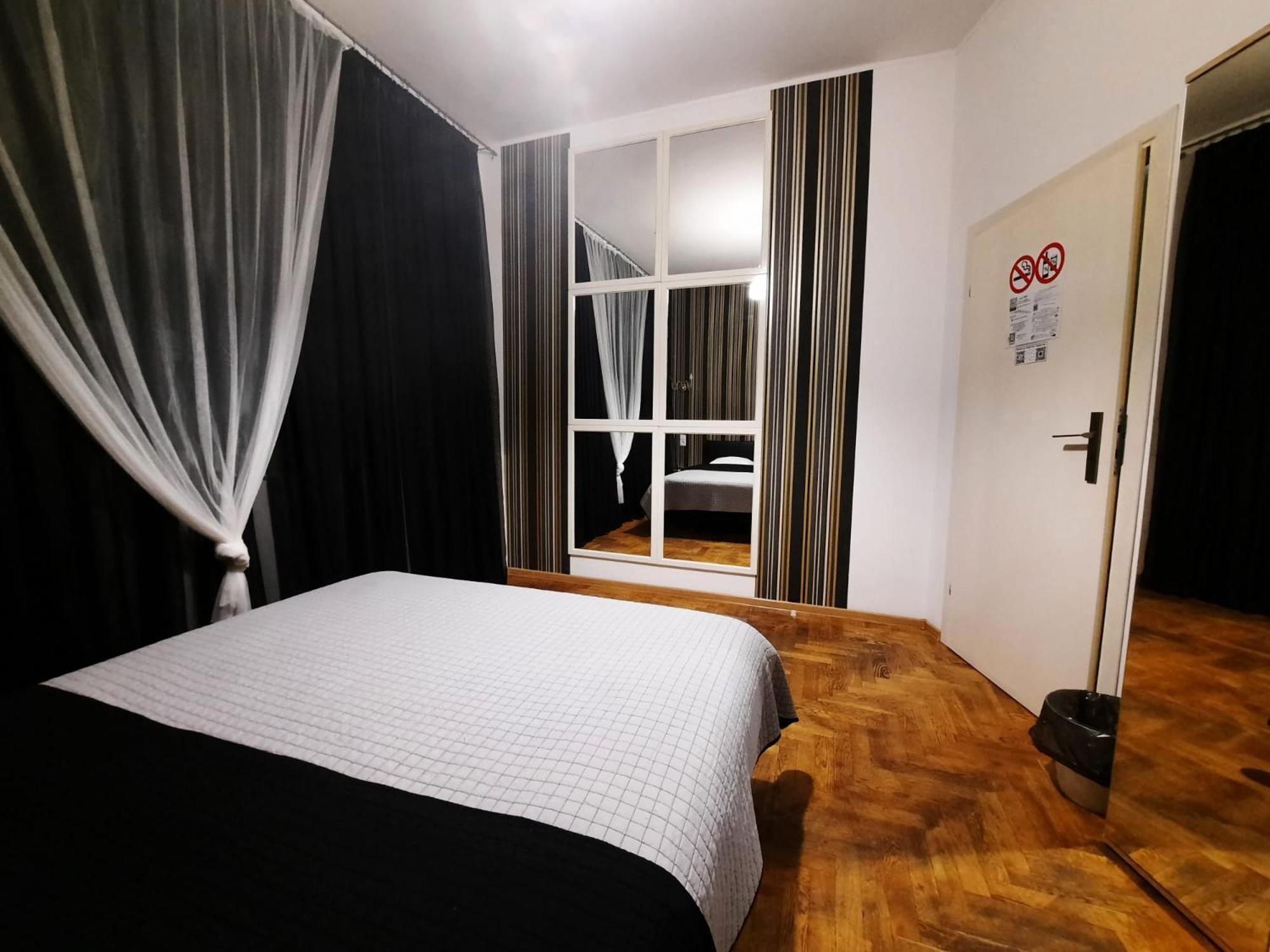 Lorf Hostel&coffee Хостел